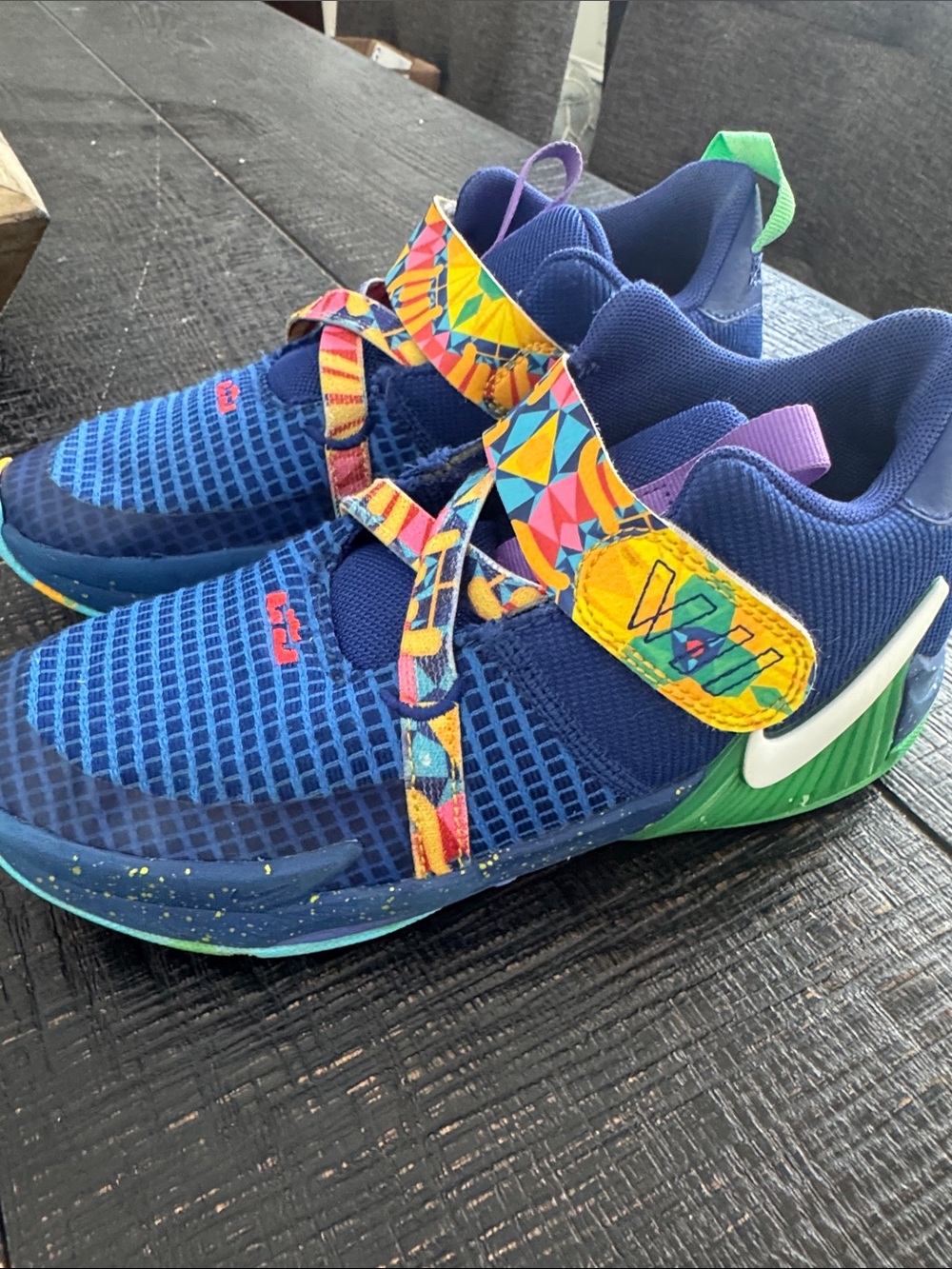 Nike LeBron Witness 7 “Kaleidoscope” Size 3Y